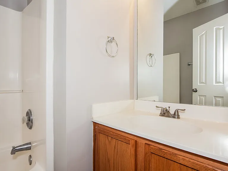 11202 Northwoods Forest Dr — Photo 15