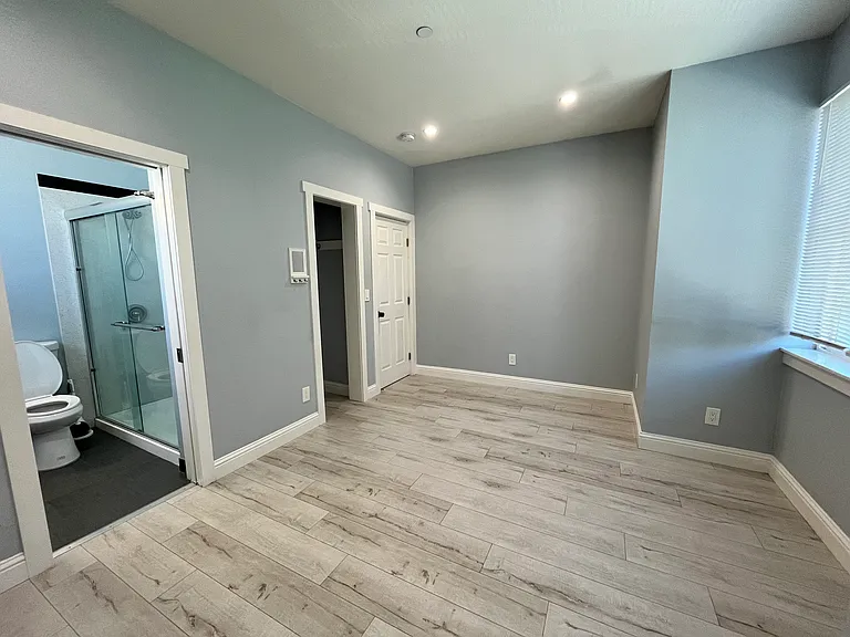 435 S 7th St #4 — Photo 9