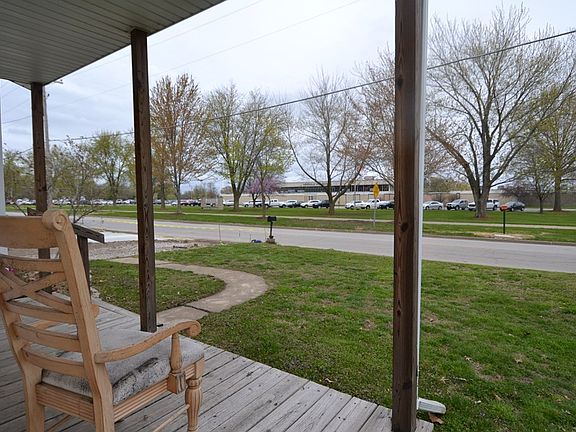 3rd image of 1304 S Cottage Grove Ave