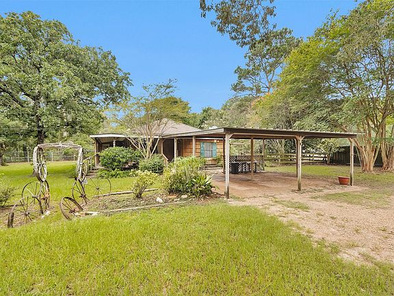 3rd image of 16014 Post Oak Rd