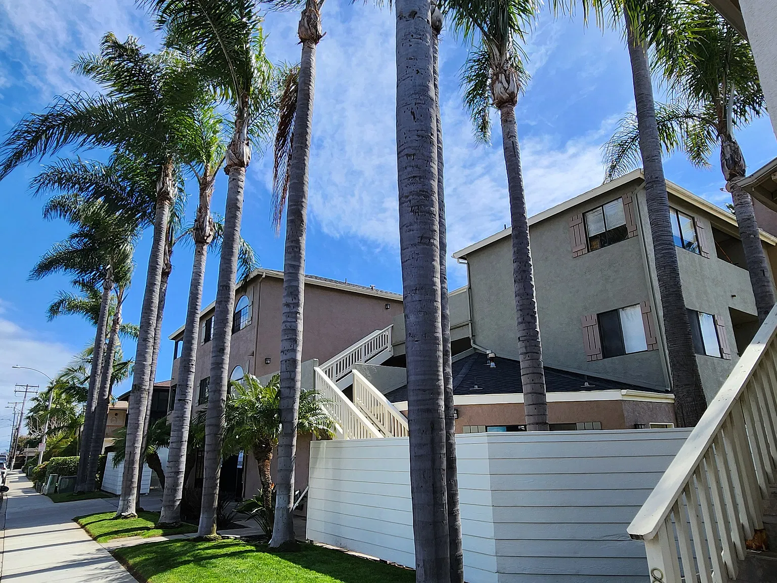 2 bed, 1000 sqft, $3,500 — Photo 1
