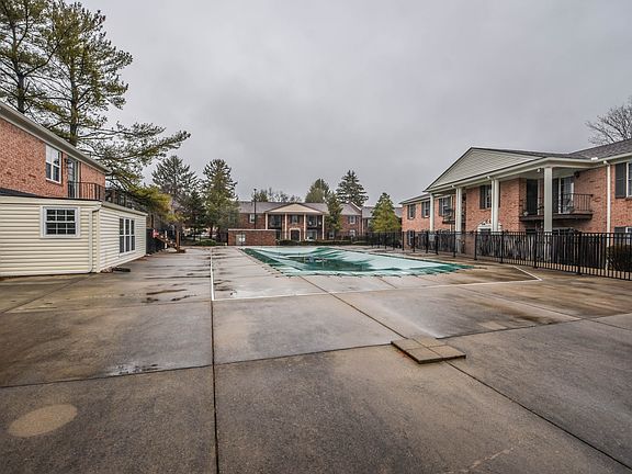 3rd image of 509 Logsdon Ct