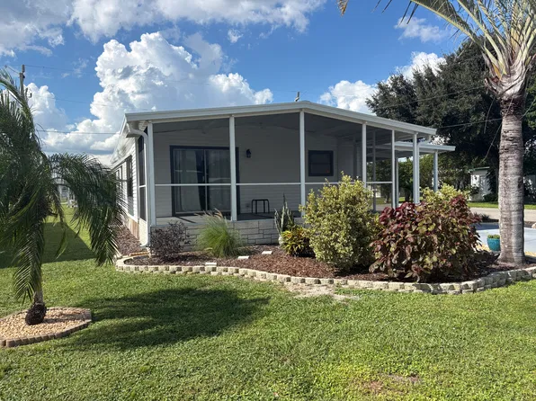 86 Sandhill Dr #86, North Fort Myers, FL 33903