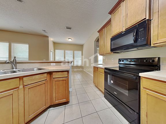 3rd image of 8420 Candlewood Cove Trl