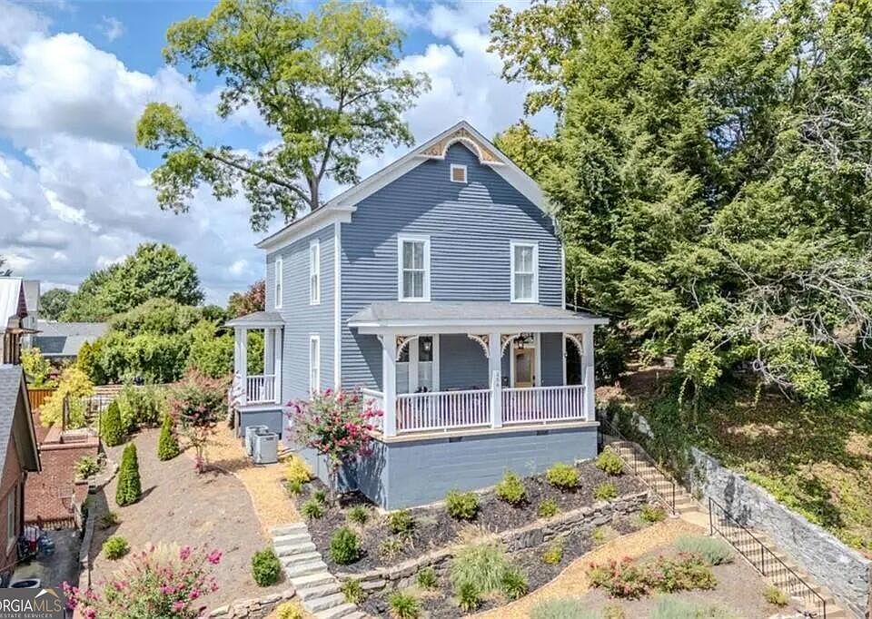 1st image of 204 E 5th Ave