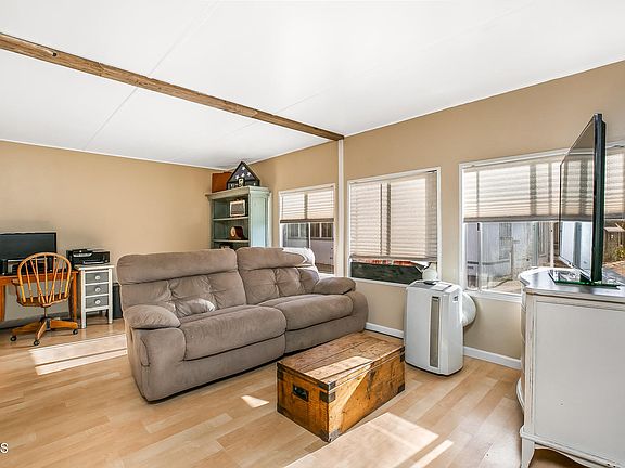5th image of 950 Woodland Ave Spc 90