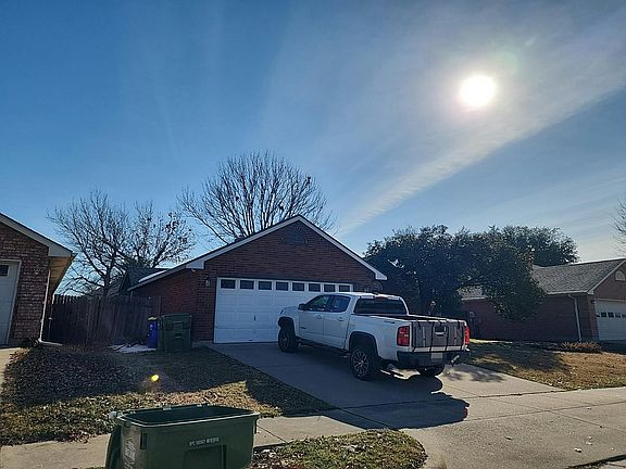 3rd image of 7424 Bennington Dr