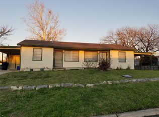 104 E Halstead Ave, Copperas Cove, TX 76522