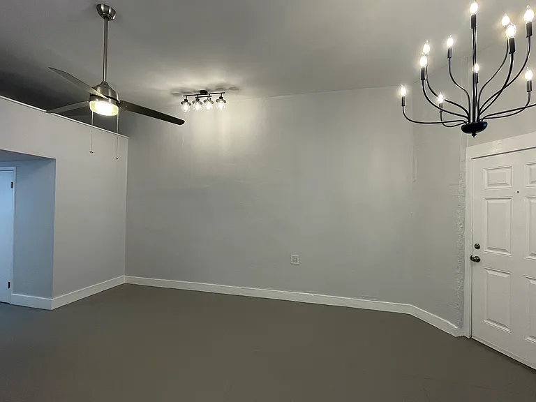 2305 W Texas Ave #5 — Photo 29