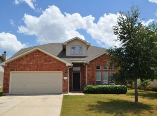 318 Lone Star Blvd, Hutto, TX 78634