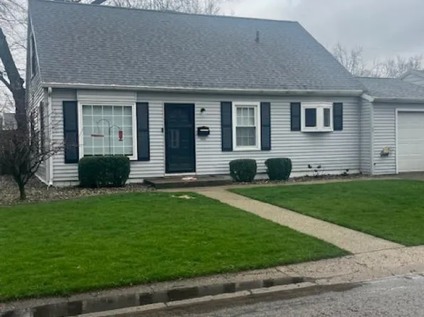 505 Ivy Ct, Nappanee, IN 46550
