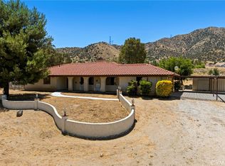 902 Searchlight Ranch Rd, Acton, CA 93510