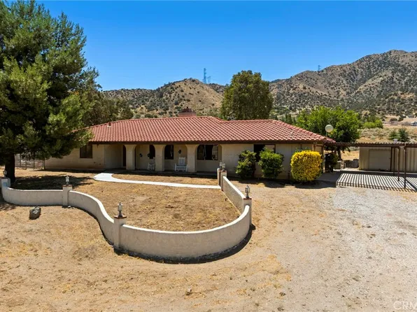 902 Searchlight Ranch Rd, Acton, CA 93510