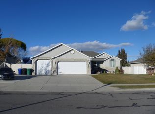 5024 W Morning Laurel Ln, West Jordan, UT 84081