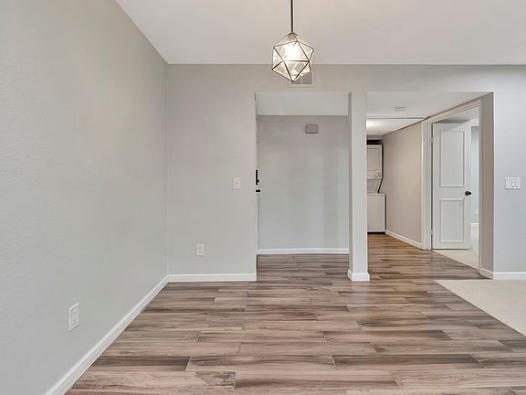 5th image of 10425 Caminito Cuervo Unit 224