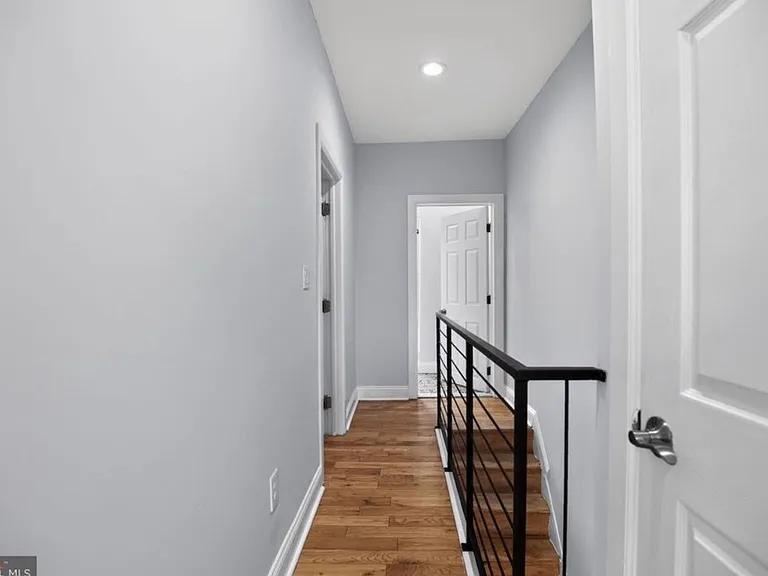 2505 S Sheridan St — Photo 10