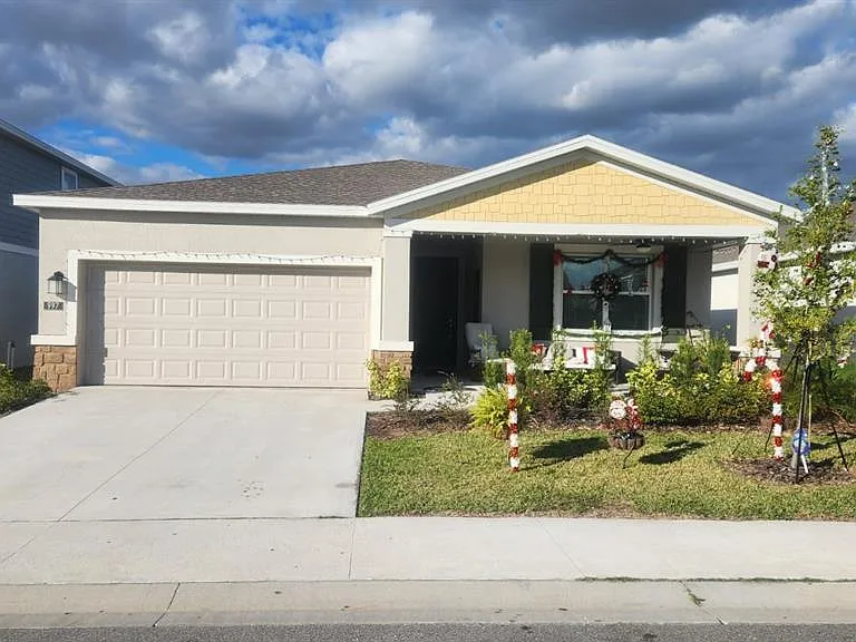 997 Waterfall Blvd — Photo 1
