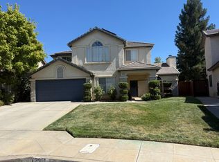 2061 E Ticonderoga Dr, Fresno, CA 93720