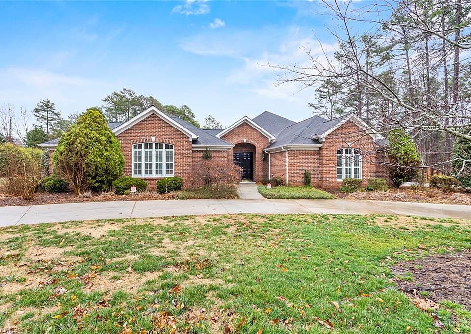 1st image of 2650 Fox Ridge Rd