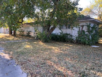 107 W Elm Ave, Alvarado, TX, 76009