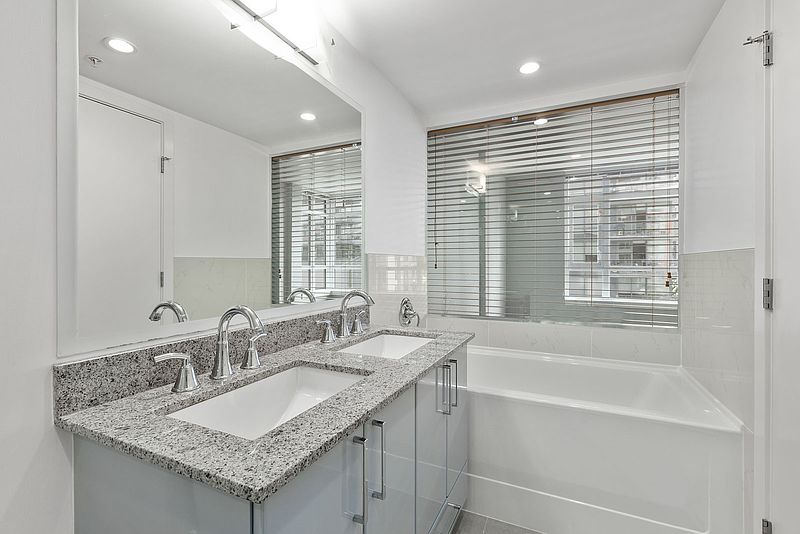 Vancouver Apartment for rent - 2 Bedrooms — photo 8