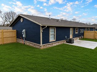 806 N Brook Dr #892, Fayetteville, AR 72704