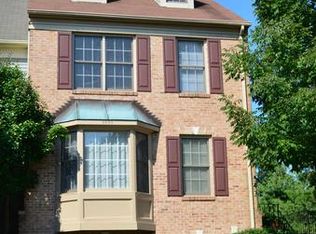 8899 Eagle Rock Ln, Springfield, VA 22153