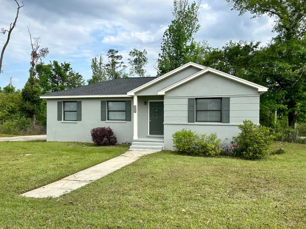 4346 2nd Ave, Marianna, FL 32446