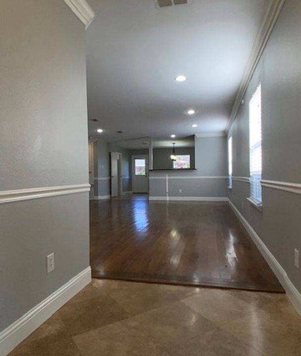 1st image of 4328 Hunters Creek Dr