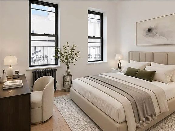 2nd image of 208 E 6th St APT 21