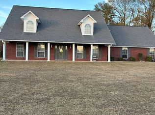 85 Brandon Rd, Mantachie, MS 38855
