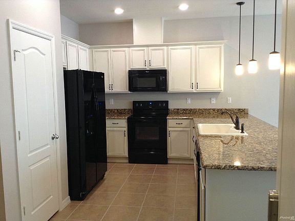 3rd image of 5106 Adelaide Dr