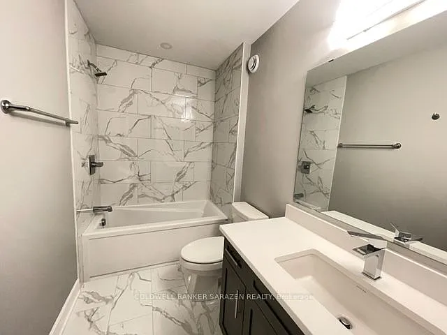 330 Whitham Cres — Photo 12