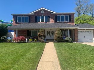 185 Geary Dr, Middletown, NJ 07748