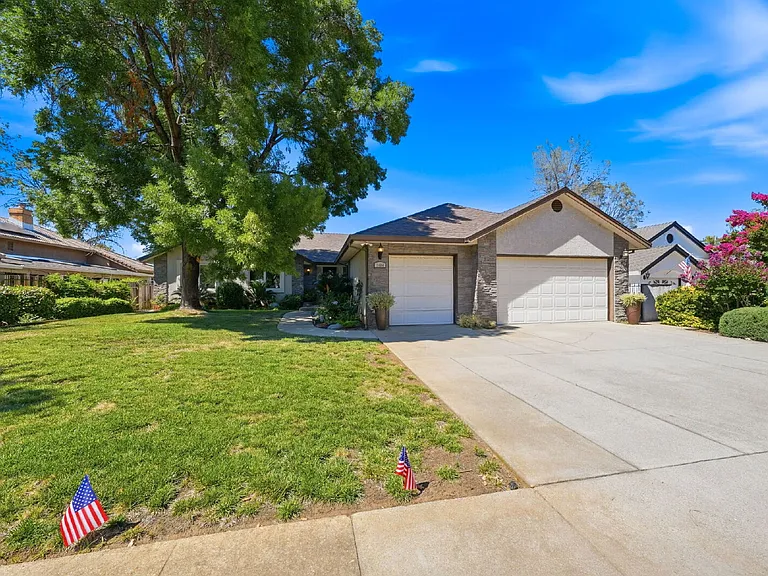 1484 Saint Andrews Dr — Photo 39