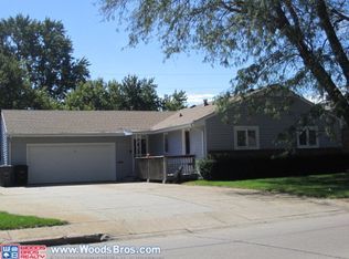 2525 W Anna St, Grand Island, NE 68803