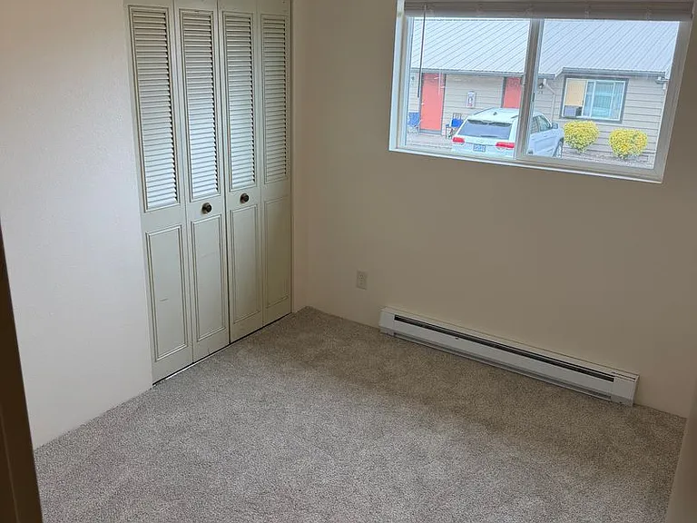 Pinewood Apartments — Photo 51