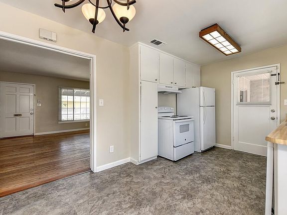 4th image of 2324 Park Estates Dr