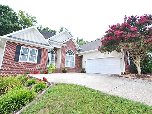 5th image of 1491 Benjamin Cir NW #8