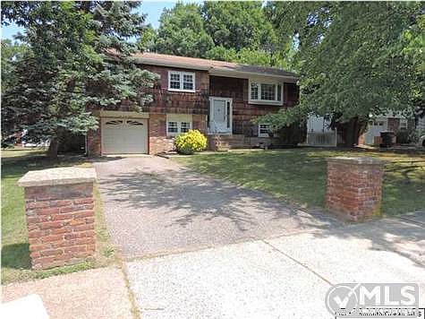 1st image of 548 Duchess Ct