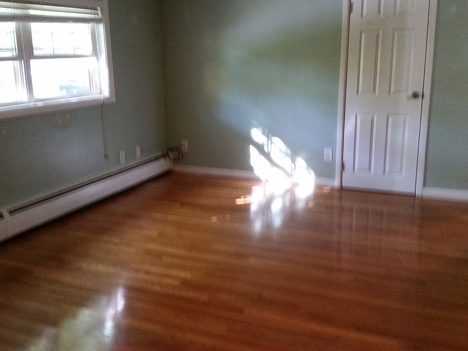 2nd image of 68 Goldthwaite Rd #2