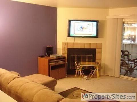 2nd image of 1533 Four Oaks Cir