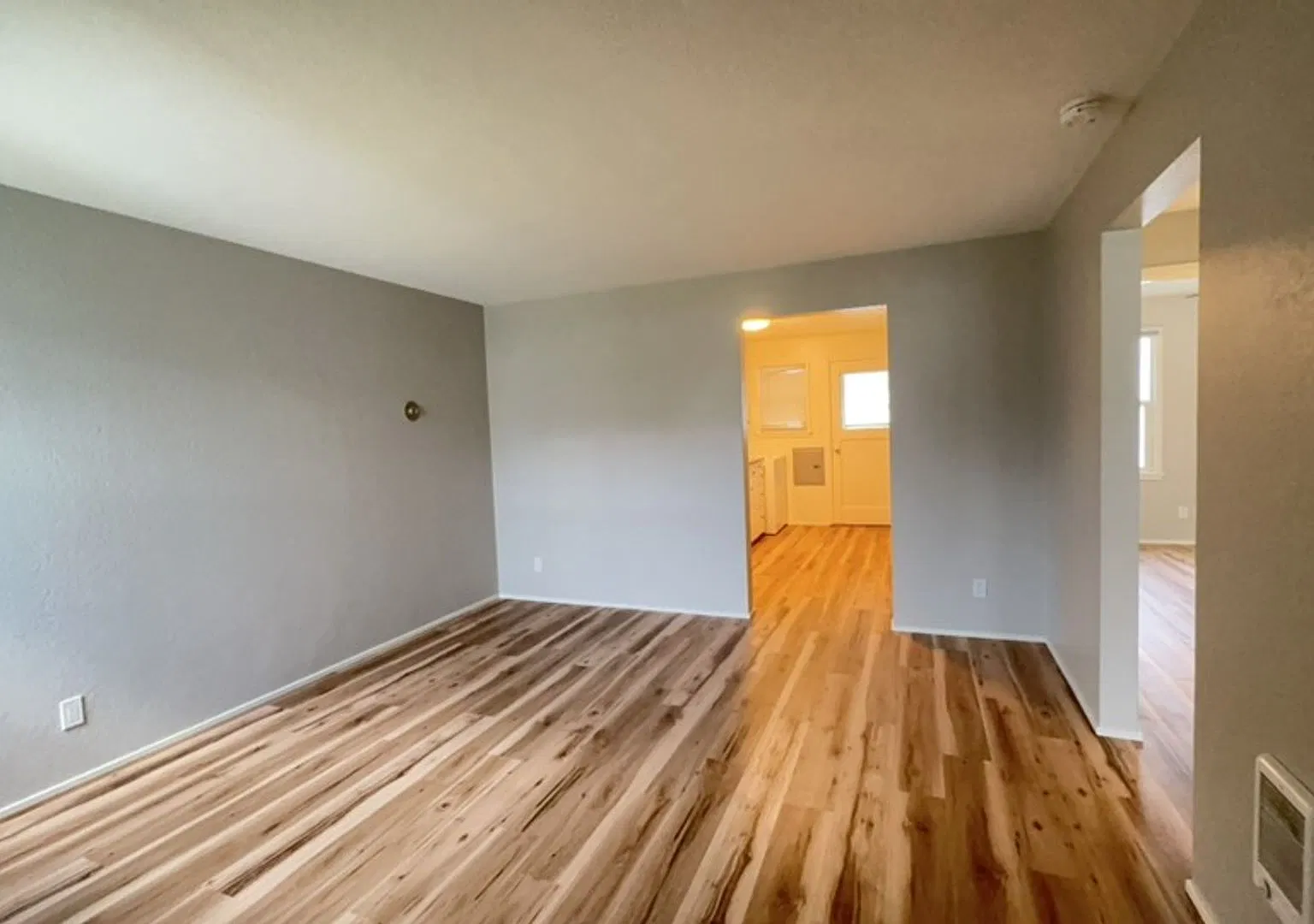 Wiens Duplex — Photo 3
