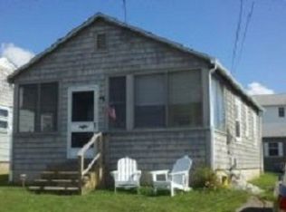 5 Saint James Rd, Narragansett, RI 02882