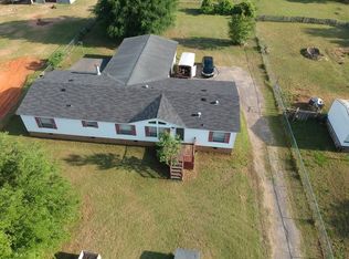 1435 Hidden Oaks Dr, Wedgefield, SC 29168