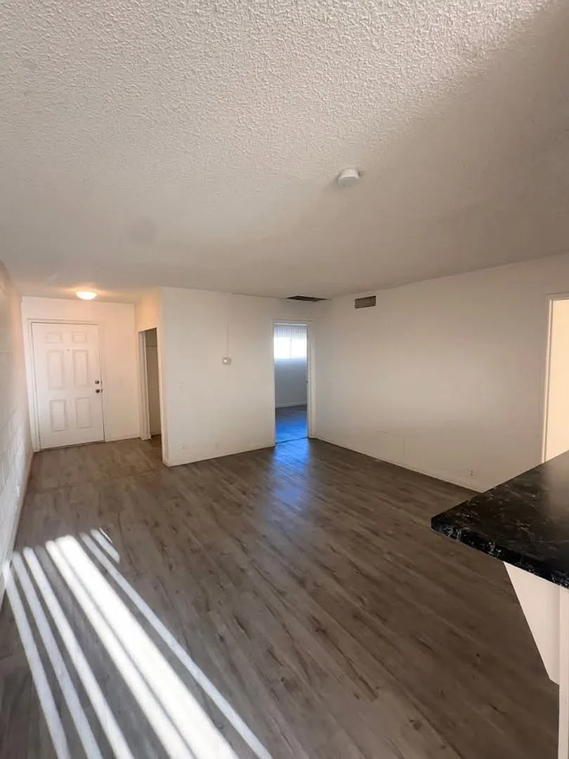 770 Mark Ave — Photo 2
