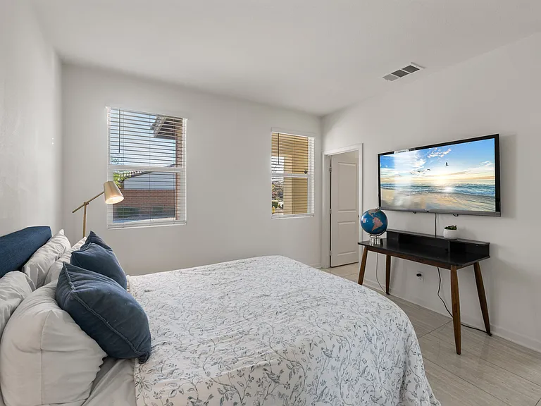 50105 Rocamora St — Photo 27