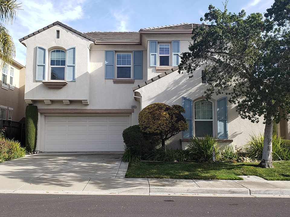 1st image of 6043 Round Hill Dr