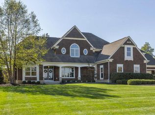 1677 Riverstone Dr, Delaware, OH