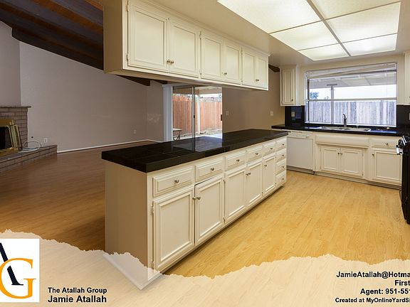 4th image of 41856 Mayberry Ave